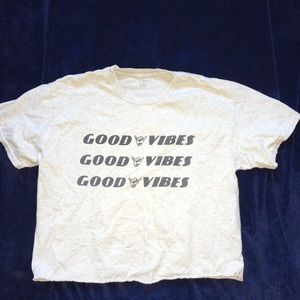 Brandy Melville good vibes tee